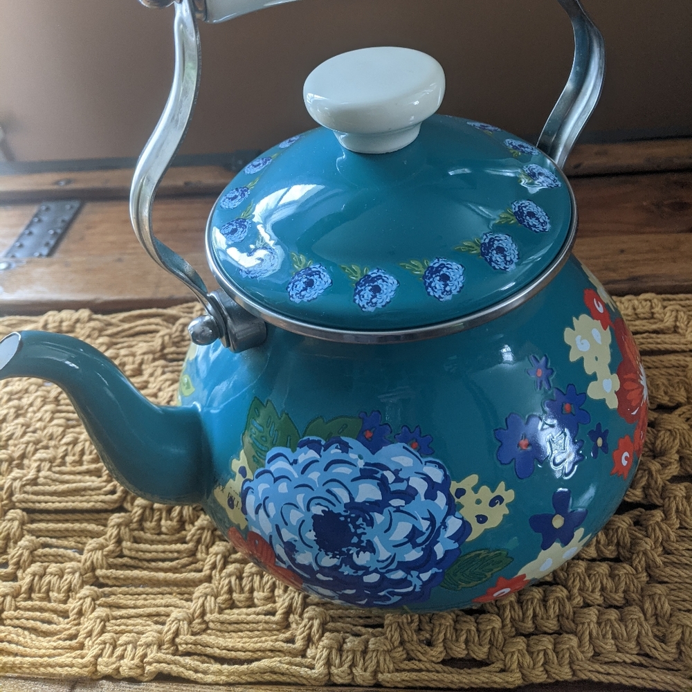 Pioneer Woman Teapot